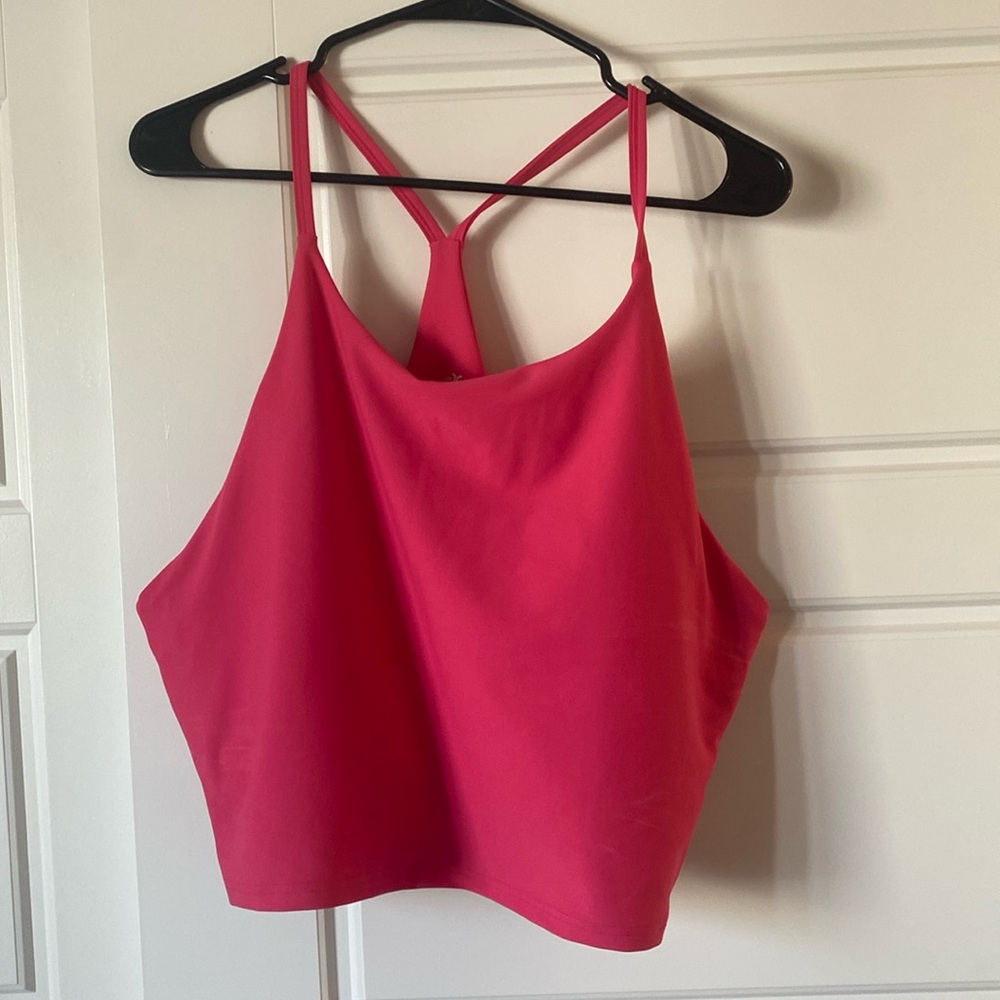 Old Navy Active power soft work out top built in bra